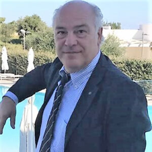 Cav. Vincenzo Cortese, Presentazione del Manuale di Pedagogia Familiare – Aiutare le Famiglie a casa loro